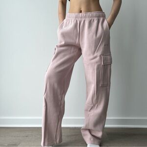 Aritzia Tna Cozy Fleece Mega Cargo Oversized Wide-Leg Sweatpants Bow Pink Size S